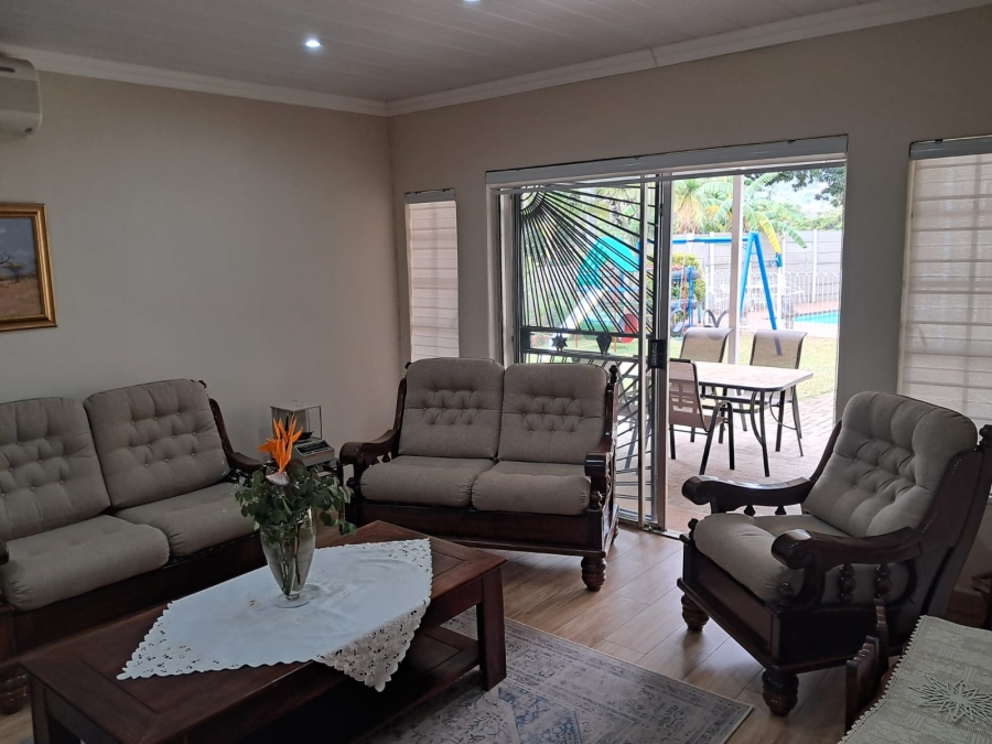 4 Bedroom Property for Sale in Safari Gardens North West